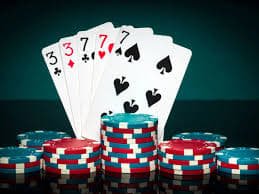 jl5 platform showing live sports results and casino highlights on screen
